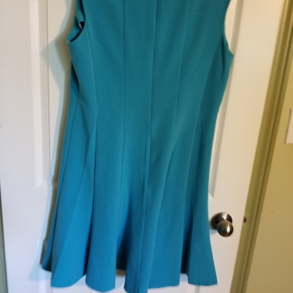 blue dress - Picture 4 of 10